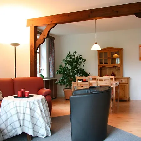 度假居 Seehof Buensdorf *